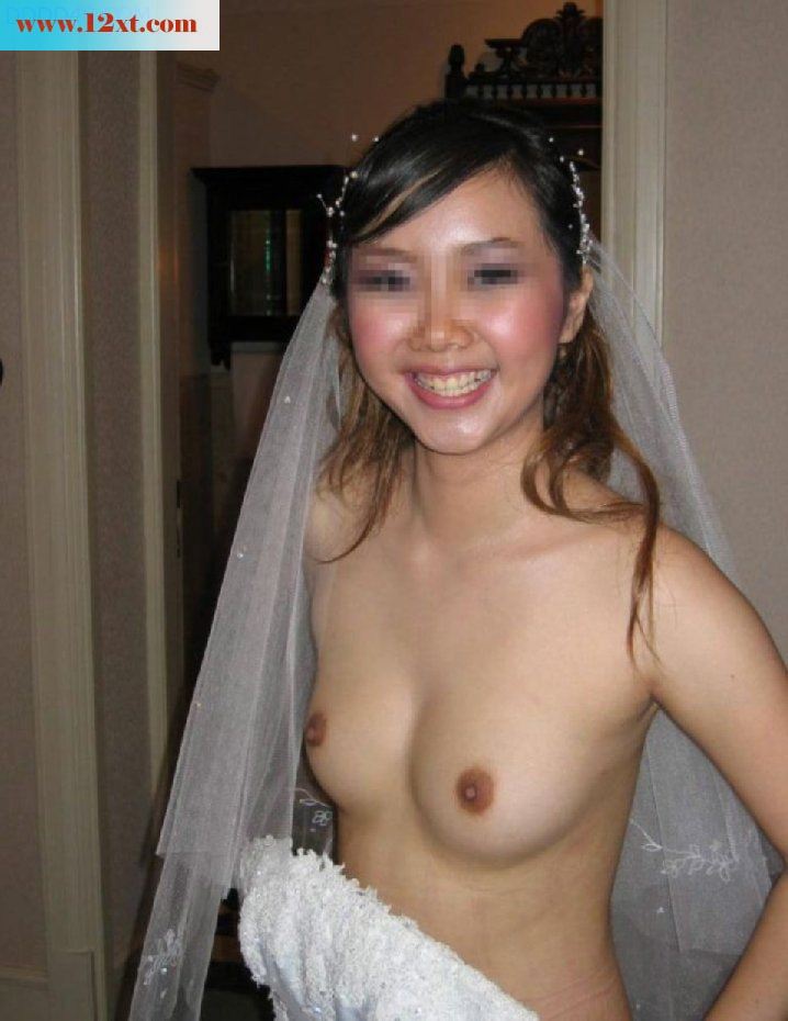 良家美少妇挑战露脸极限，任意姿势 [12P]